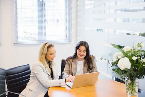 OregaGatwick_MeetingRoom_WithPeople